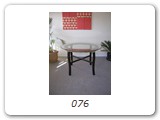 076